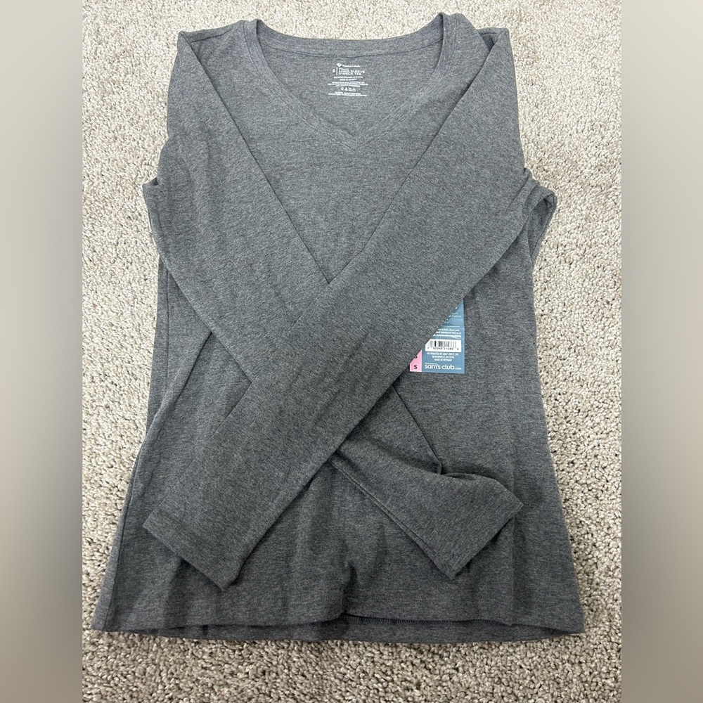 Gray Long Sleeve V-Neck Tee